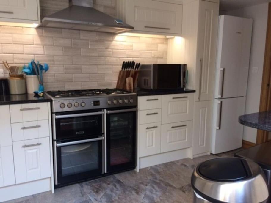 River Road, Littlehampton, Executive Apartment Bagian luar foto