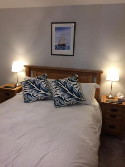 River Road, Littlehampton, Executive Apartment Bagian luar foto